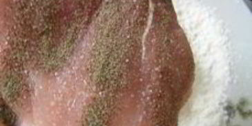 шницель в мятной панировке с кунжутом