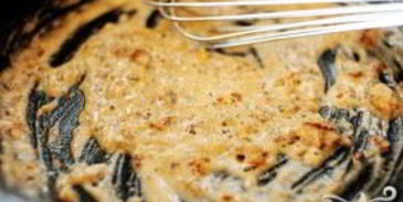 куриный стейк с соусом