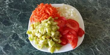 куриный стейк в духовке с овощами