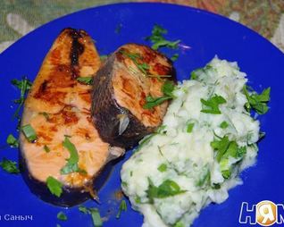 Стейк из кижуча в соке красного апельсина