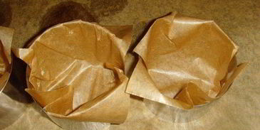 стейк из лосося с грушевой сальсой и картофельным гратеном