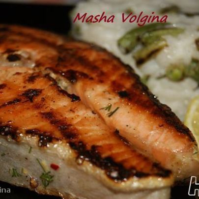 Стейк из семги на гриле