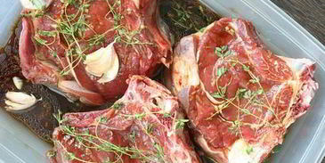 стейк на косточке на углях