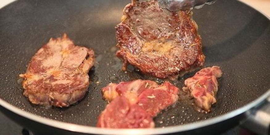 Рецепт стейка на сковороде
