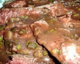 Стейк с чесночно-винным соусом