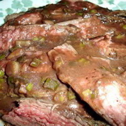 Стейк с чесночно-винным соусом