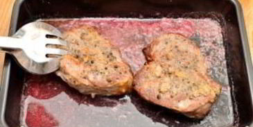 стейк в винном соусе