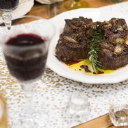 Рецепт Стейков с жареным луком-шалот