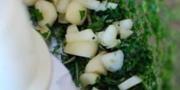 стейки в зеленом маринаде