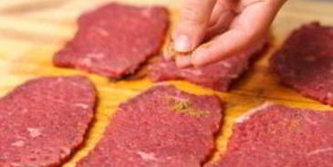 жареный стейк