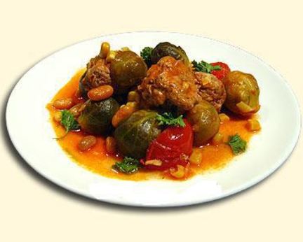 Брюссельськая капуста с тефтельками в соусе