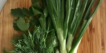 домашние тефтели в томатном соусе с зеленым булгуром