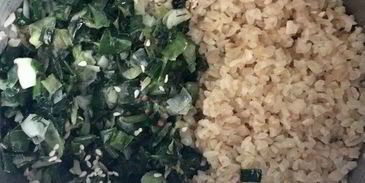 домашние тефтели в томатном соусе с зеленым булгуром