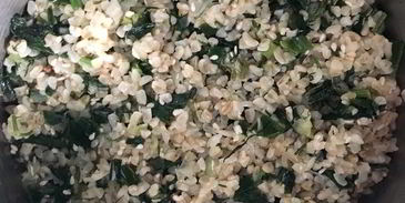 домашние тефтели в томатном соусе с зеленым булгуром