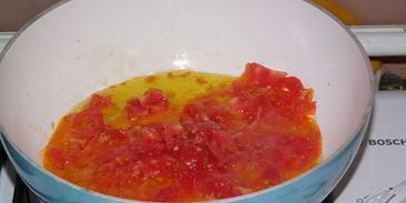 говяжьи тефтели с булгуром, тушеные с овощами