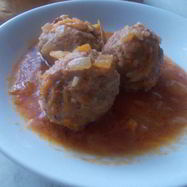 Рецепт Мясных тефтелей с рисом, в томатном соусе Ностальгия
