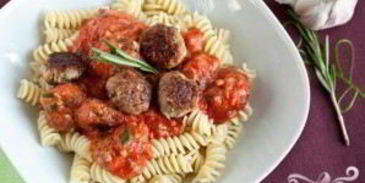 паста с тефтелями