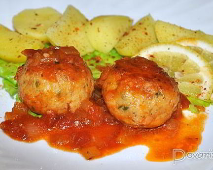 Рыбные тефтели в соево-томатном соусе