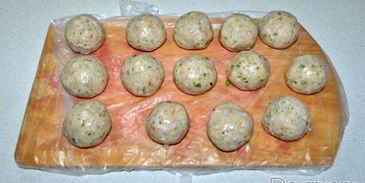 рыбные тефтели в соево-томатном соусе