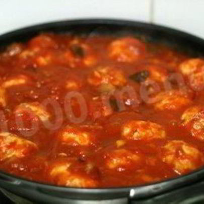 Тефтели куриные с рисом в томатном соусе