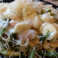 Рецепт Творожных ньокков на овощной подушке со сливочно-рокфоровым соусом