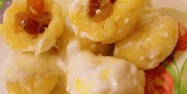 ленивые вареники с имбирем, фаршированные изюмом