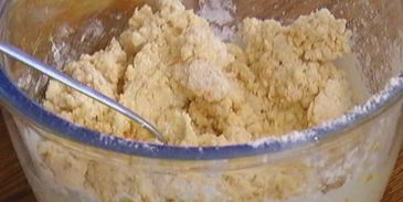 ленивые вареники с клубникой и базиликом