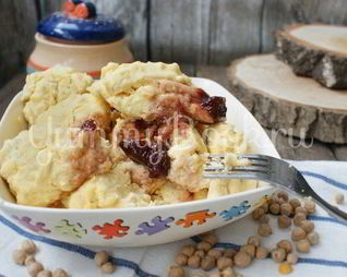 Паровые ленивые вареники с нутом в мультиварке