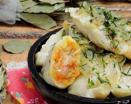 Постные вареники с капустой