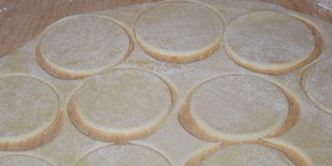 вареники с капустой и маслятами