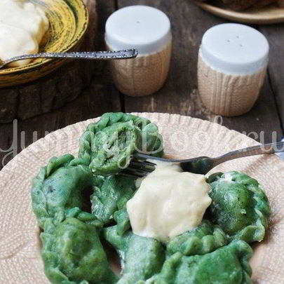 Вареники с картофелем и шпинатом