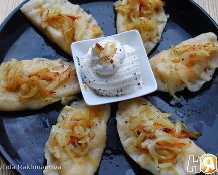 Вареники с картошкой и жаренным луком