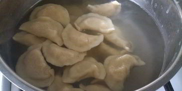 вареники с квашеной капустой и картошкой