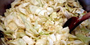 квашеное жаркое с клецками и глазированной капустой мясо моей мечты