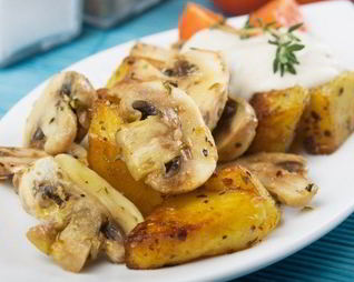 Легкое жаркое с грибами