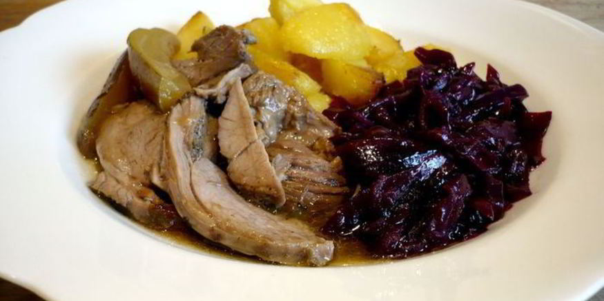 Рецепт жаркого из барашка с грушами и петрушкой