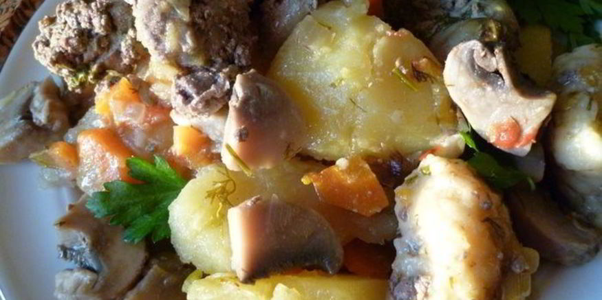 Рецепт жаркого из куриной печени в горшочках