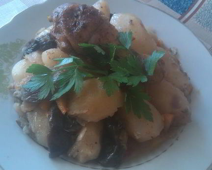 Жаркое из курицы с картофелем и баклажанами