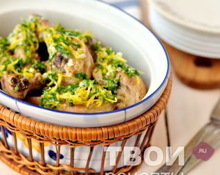 Жаркое из курицы с лимоном и чесноком