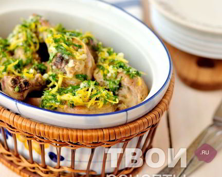 Жаркое из курицы с лимоном и чесноком