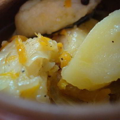 Жаркое из судака в горшочках