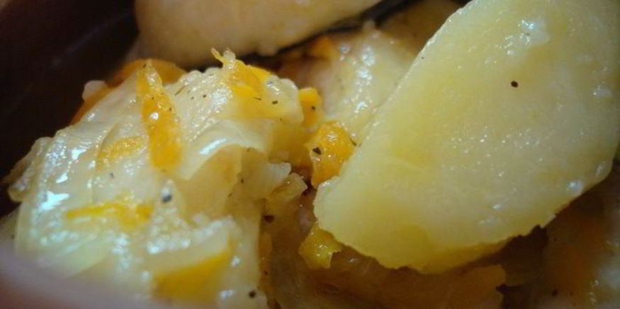 Рецепт жаркого из судака в горшочках