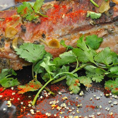 Жаркое из свинины с шалфеем и медом