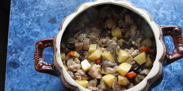 жаркое под соусом бешамель