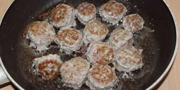 жаркое с фрикадельками и макаронами