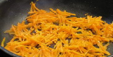 жаркое с говядиной в горшочках по-домашнему