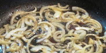 жаркое с говядиной в горшочках по-домашнему