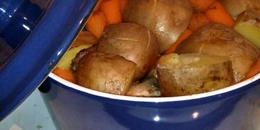 жаркое с индюшкой и маслятами