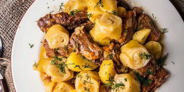 жаркое с нудлями