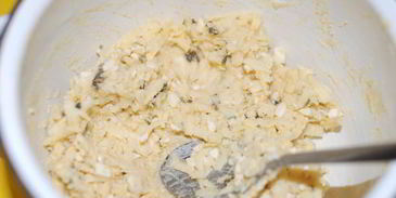 мясные зразы с сыром и яйцом